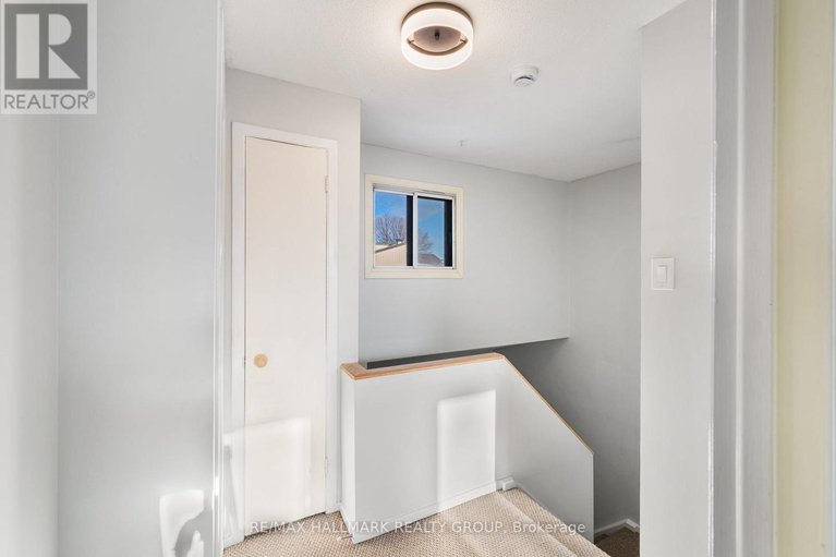 29385711/75-1348-bethamy-lane/beacon-hill-south/ottawa/ontario/K1J8P4_32