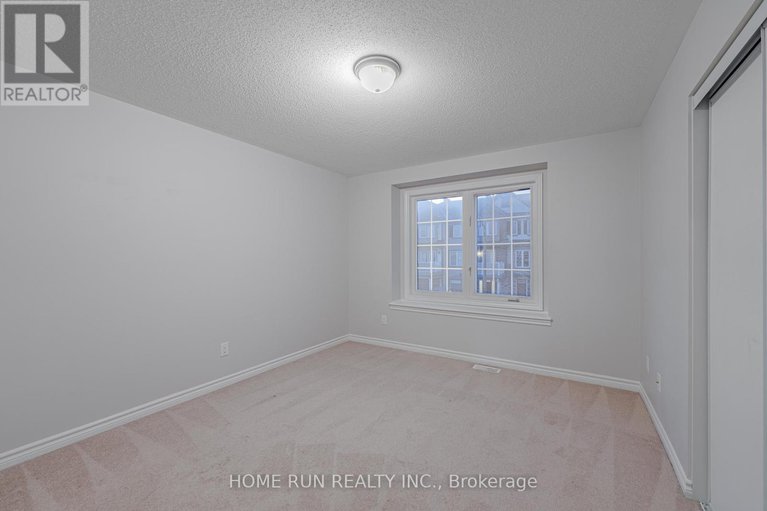 28879957/88-buffalograss-crescent/half-moon-bay/ottawa/ontario/K2J6H5_25