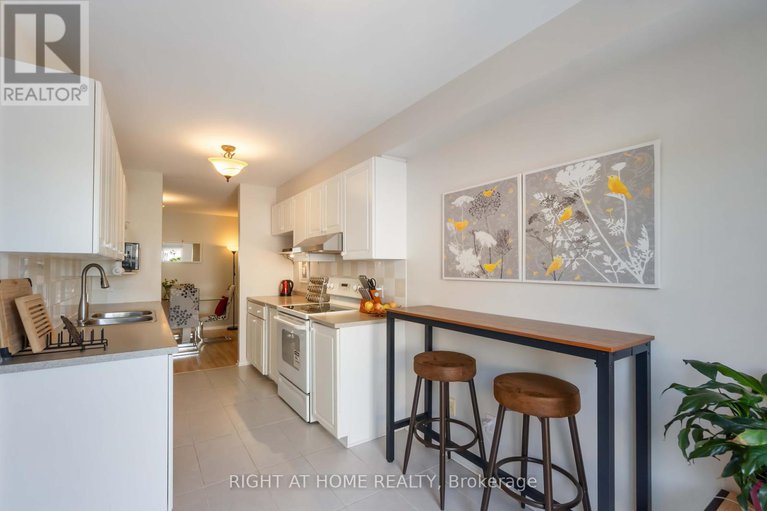 28479510/333-hillsboro-private/emerald-meadowstrailwest/ottawa/ontario/K2M3B2_8