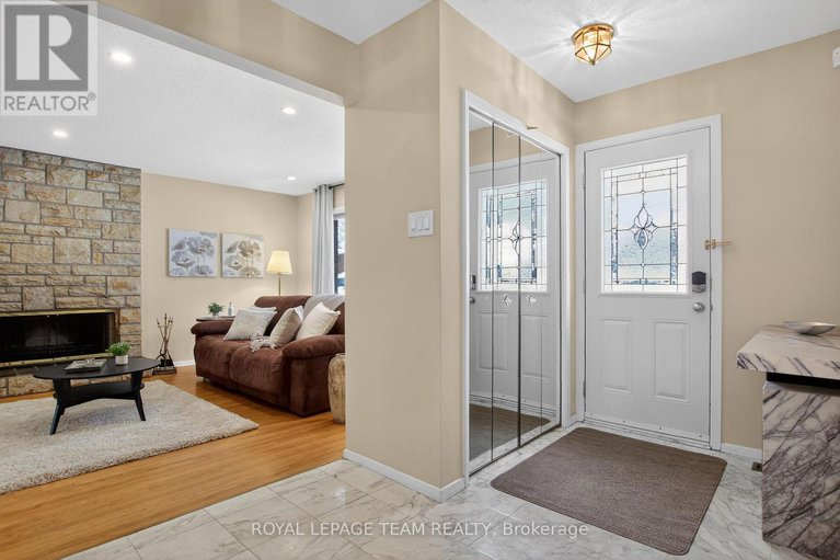 29372454/18-pentland-crescent/beaverbrook/ottawa/ontario/K2K1V5_8