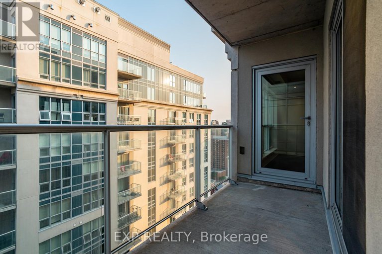 28966376/2606-242-rideau-street/sandy-hill/ottawa/ontario/K1N0B7_9