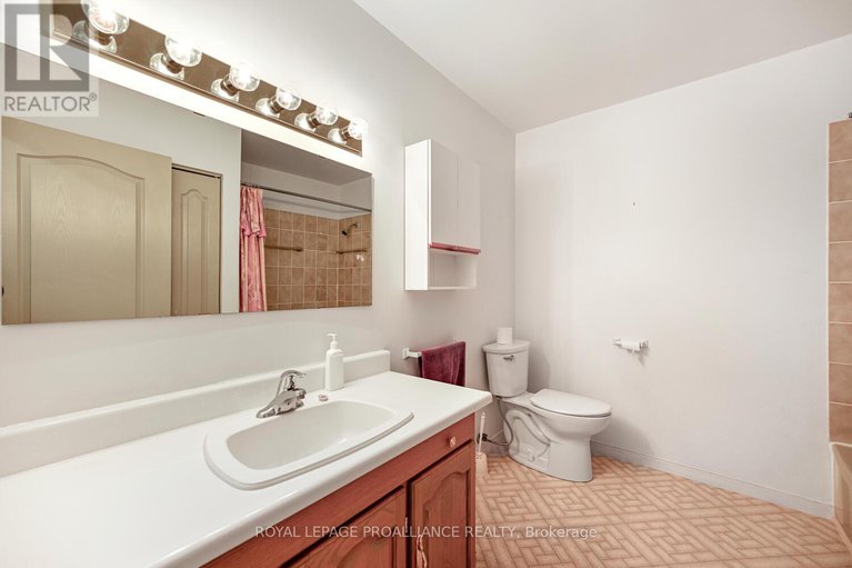 29203305/4018-glen-smail-road/augusta-twp/augusta/ontario/K0E1X0_26