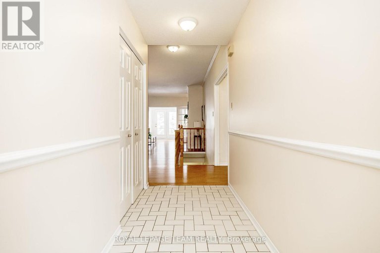 29288640/14-27-pine-needles-court/stittsville-central/ottawa/ontario/K2S1G5_7