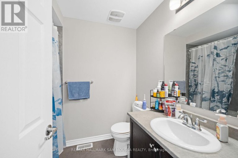 28482187/111-santolina-street/stittsville-north/ottawa/ontario/K2S0W9_28