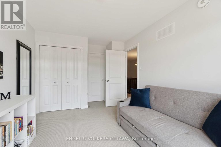 28568495/640-cordelette-circle/mer-bleuebradley-estatesanderson-park/ottawa/ontario/K1W0P2_31