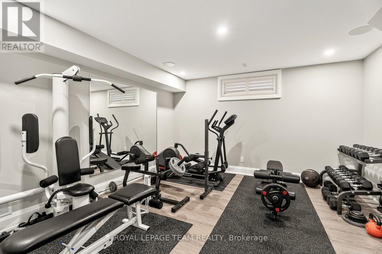 29003198/10-leaver-avenue/city-viewskylinefisher-heightsparkwood-hills/ottawa/ontario/K2E5P6_29