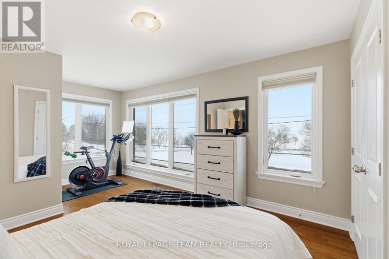 29235397/3362-carling-avenue/crystal-beach/ottawa/ontario/K2H0A7_29