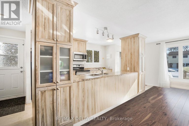 28617212/68-boyd-street/vankleek-hill/champlain/ontario/K0B1R0_6