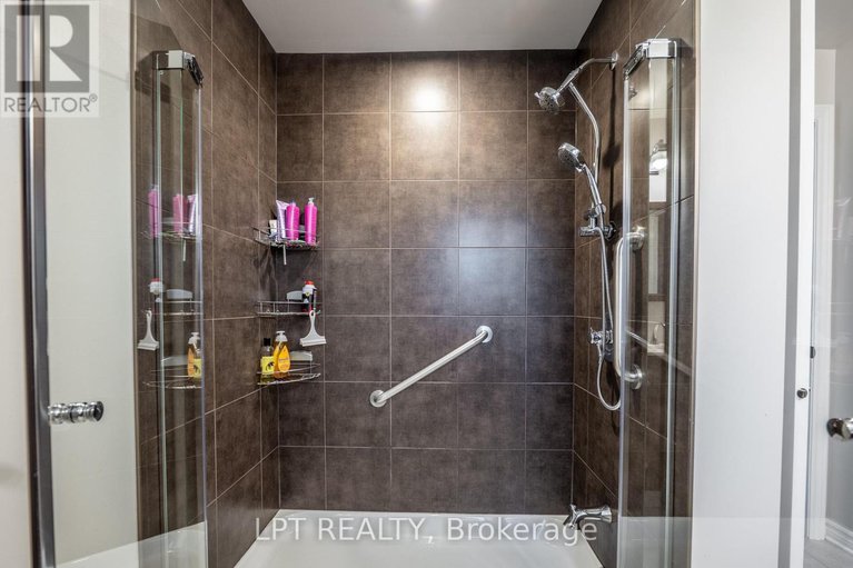 28831575/491-valade-crescent/fallingbrookpineridge/ottawa/ontario/K4A2W6_30