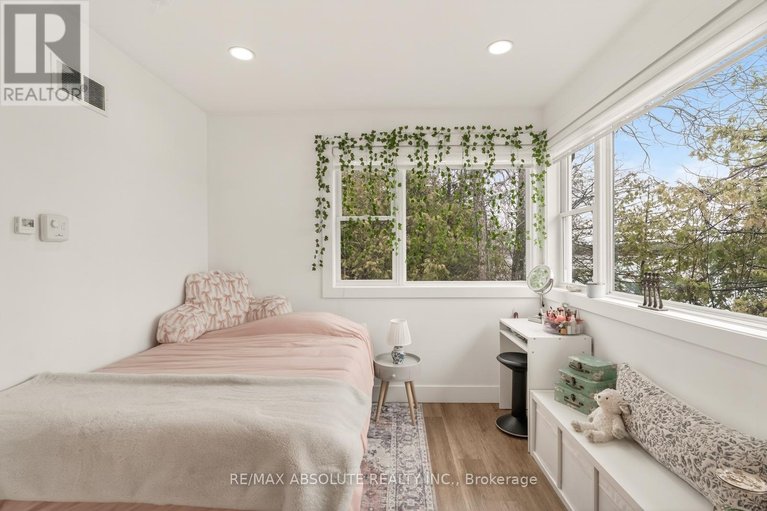 29616182/5-871-berry-side-road/kanata-north-east/ottawa/ontario/K0A1T0_28