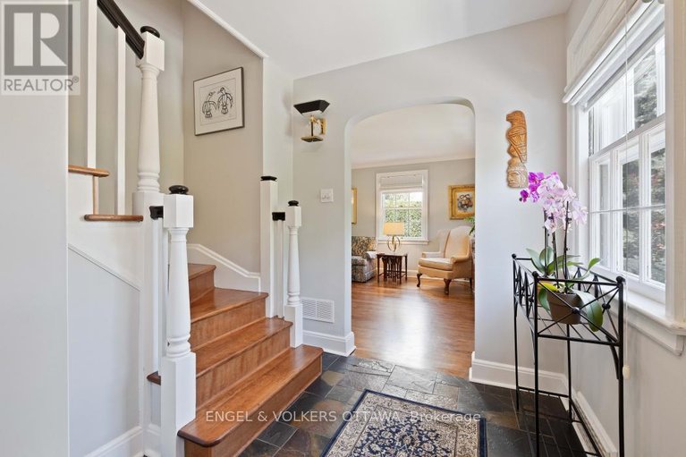 29619475/215-springfield-road/rockcliffe/ottawa/ontario/K1M0L1_5