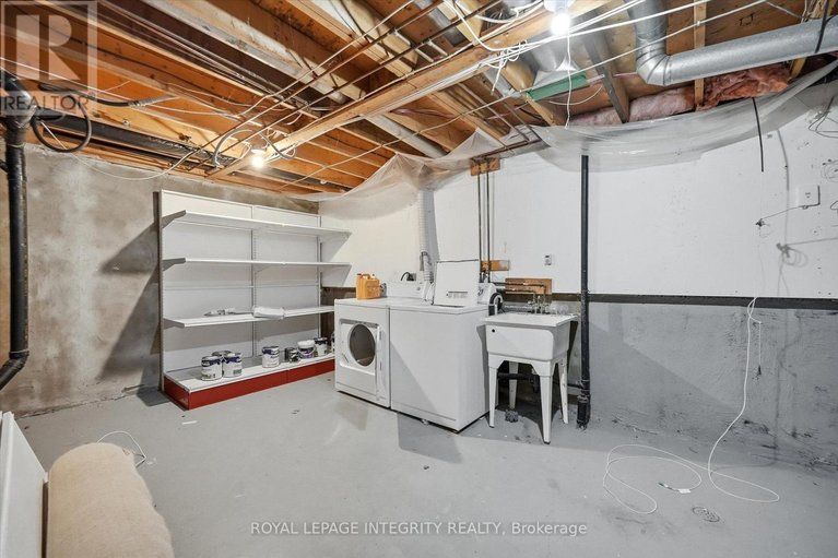 29578155/228-millroad-way/chatelaine-village/ottawa/ontario/K1E2C9_34