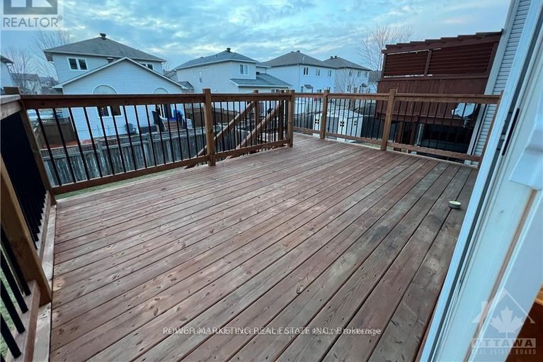 29319586/270-mica-crescent/town-of-rockland/clarence-rockland/ontario/K4K0E2_28