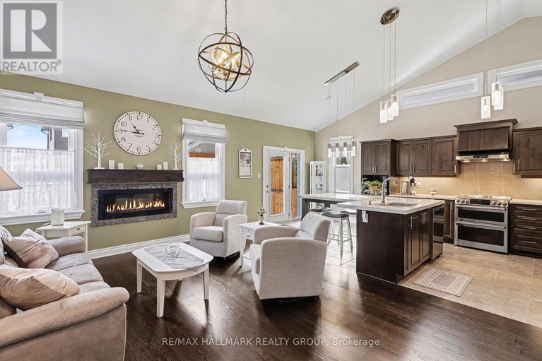 29406518/825-platinum-street/clarencerockland-twp/clarence-rockland/ontario/K4K0J2_21