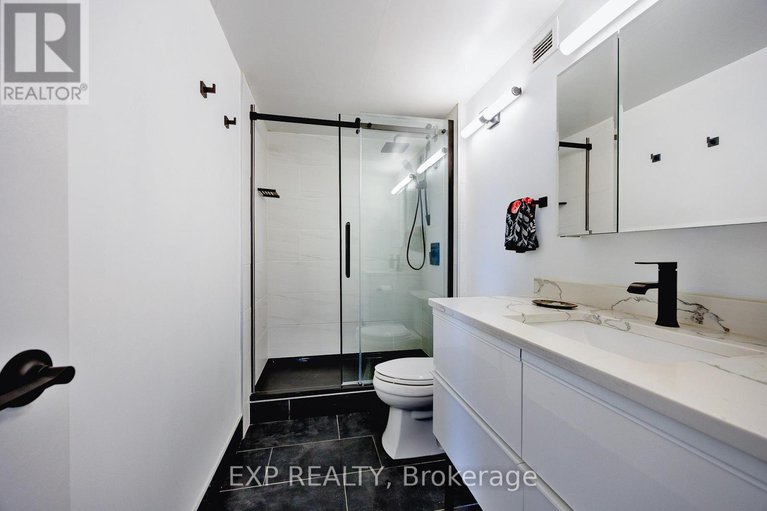 28659756/1003-373-laurier-avenue-e/sandy-hill/ottawa/ontario/K1N8X6_29