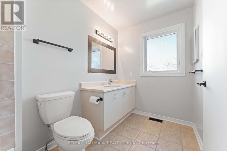28946187/647-apollo-way/fallingbrookpineridge/ottawa/ontario/K4A1T2_26
