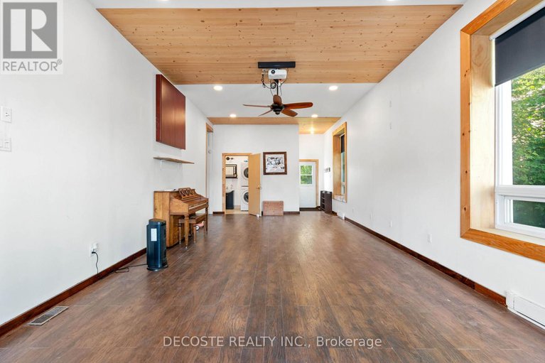 29247092/1-mechanic-street-e/maxville/north-glengarry/ontario/K0C1T0_13