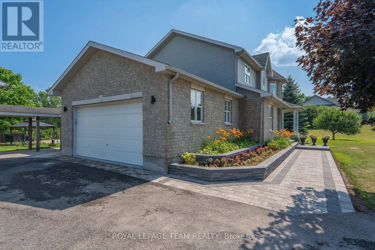 28873033/7474-mitch-owens-road/osgoode-twp-north-of-reg-rd-6/ottawa/ontario/K4P1K9_5