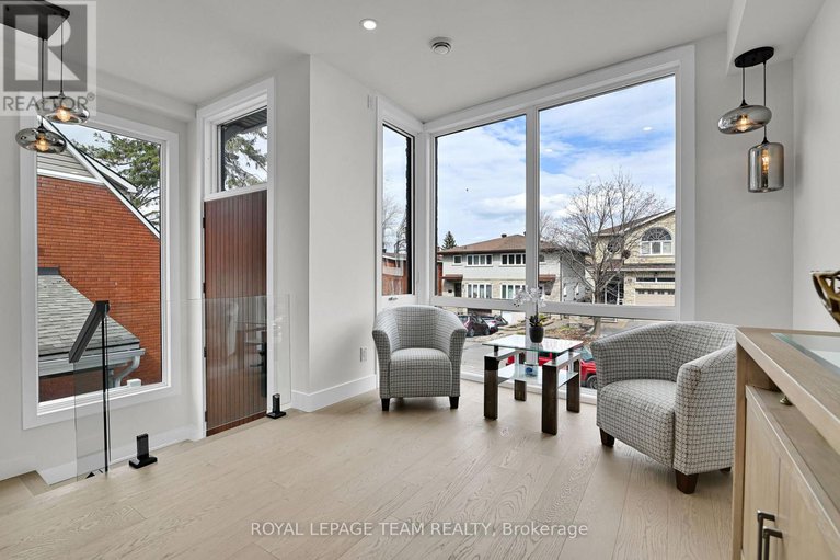 29076233/826-alpine-avenue/queensway-terrace-north/ottawa/ontario/K2B5R6_5