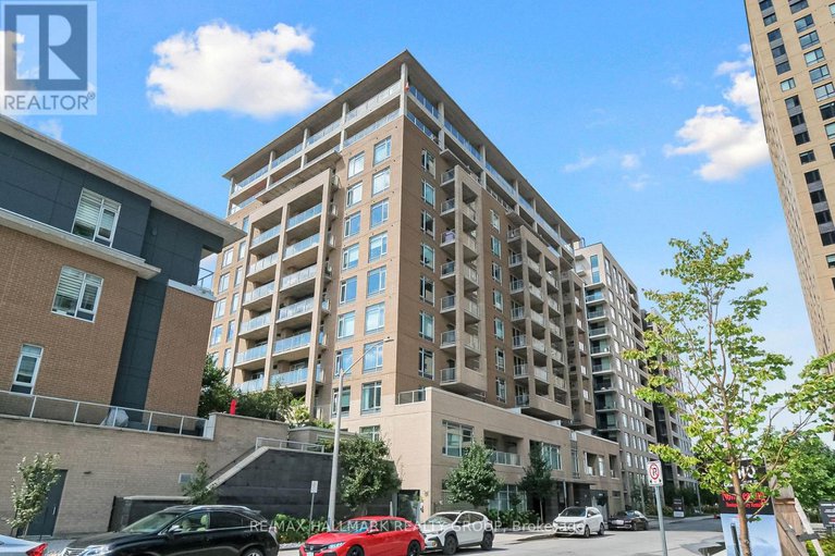 28811334/706-100-champagne-avenue-s/west-centre-town/ottawa/ontario/K1S4P4_1