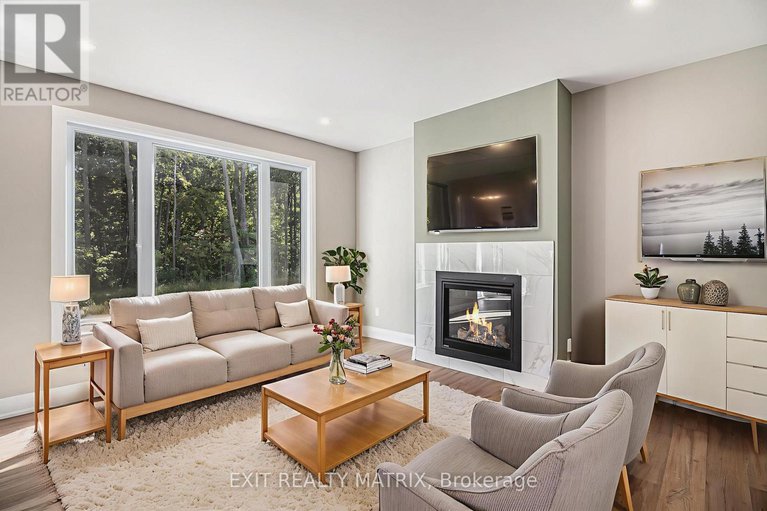 28914597/1375-fribourg-street/embrun/russell/ontario/K0A1W0_4