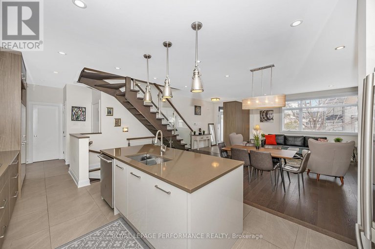 29105502/383-princeton-avenue/mckellarhighland/ottawa/ontario/K2A4E1_10