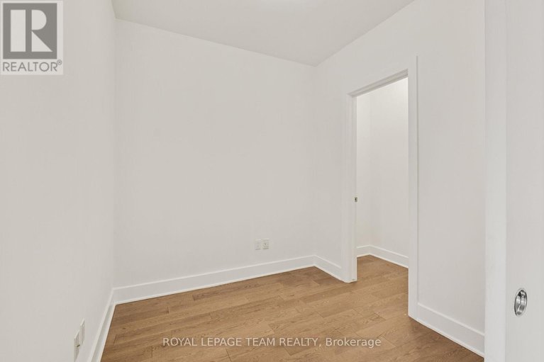 29401290/909-255-bay-street-e/ottawa-centre/ottawa/ontario/K1R0C5_6