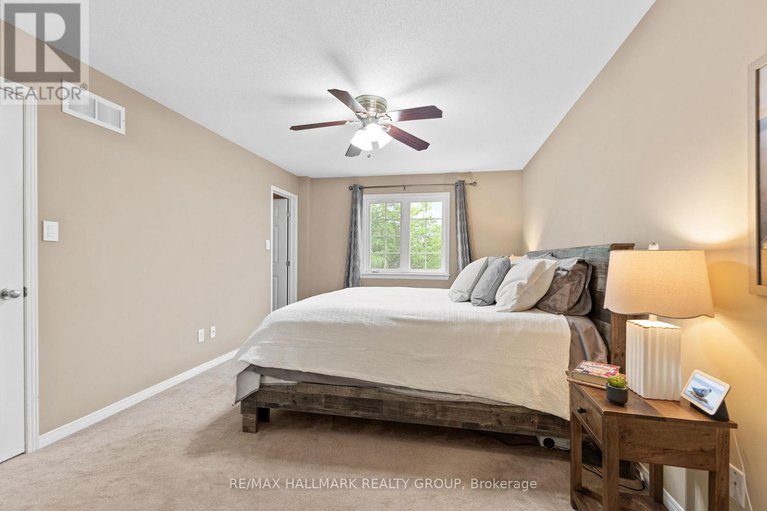 29392389/404-wisteria-crescent/riverside-south/ottawa/ontario/K1V0P1_24