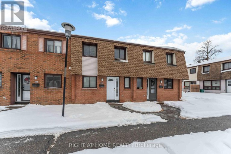 29240371/25b-bertona-street/craig-henrywoodvale/ottawa/ontario/K2G4G7_2