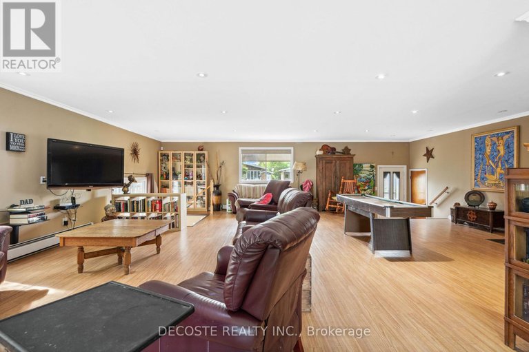 28517069/114-st-george-street-w/alexandria/north-glengarry/ontario/K0C1A0_24