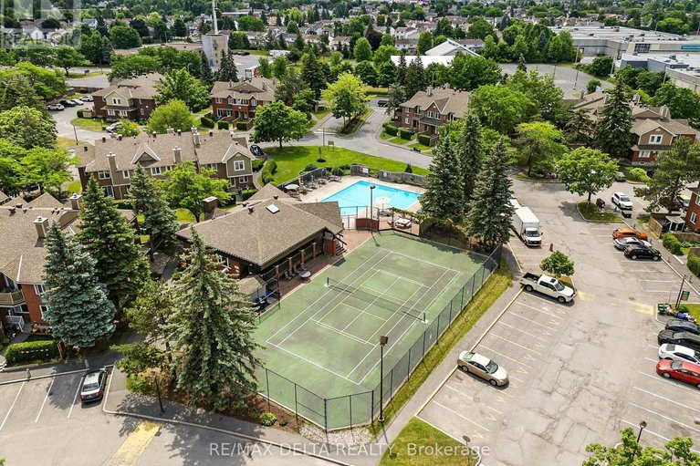 28888821/110-1825-marsala-crescent/fallingbrookpineridge/ottawa/ontario/K4A2E7_28