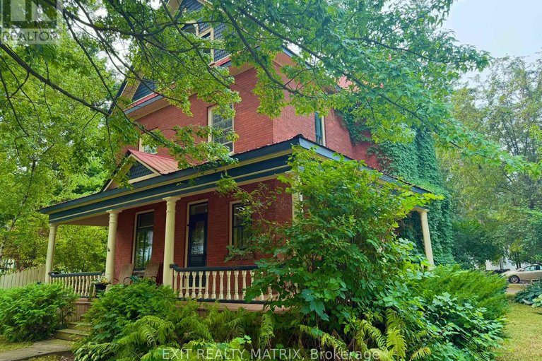 28874947/94-king-street/chesterville/north-dundas/ontario/K0C1H0_1