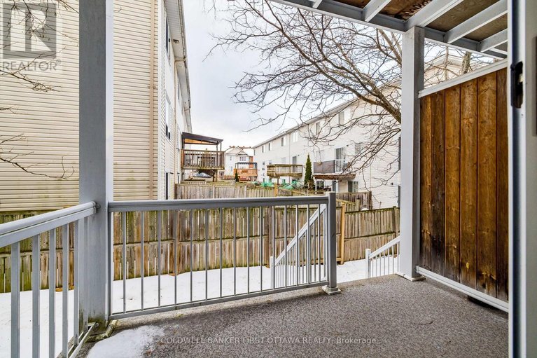 29452271/389-wiffen-private/westcliffe-estates/ottawa/ontario/K2H1G4_22