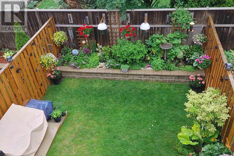 29443454/32-dundalk-private/stonebridge/ottawa/ontario/K2J0J5_34