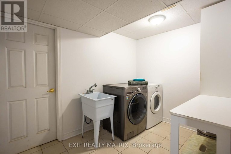 29607384/2468-gagne-road/clarencerockland-twp/clarence-rockland/ontario/K0A2A0_38