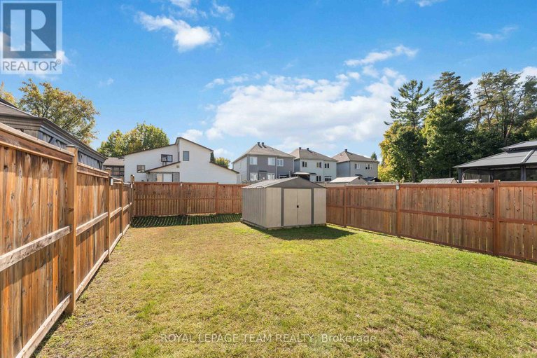 29422756/359-melodie-street/mer-bleuebradley-estatesanderson-park/ottawa/ontario/K1W0L8_46