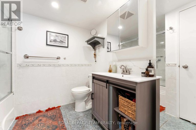 29060731/1806-160-george-street/lower-townbyward-market/ottawa/ontario/K1N9M2_25