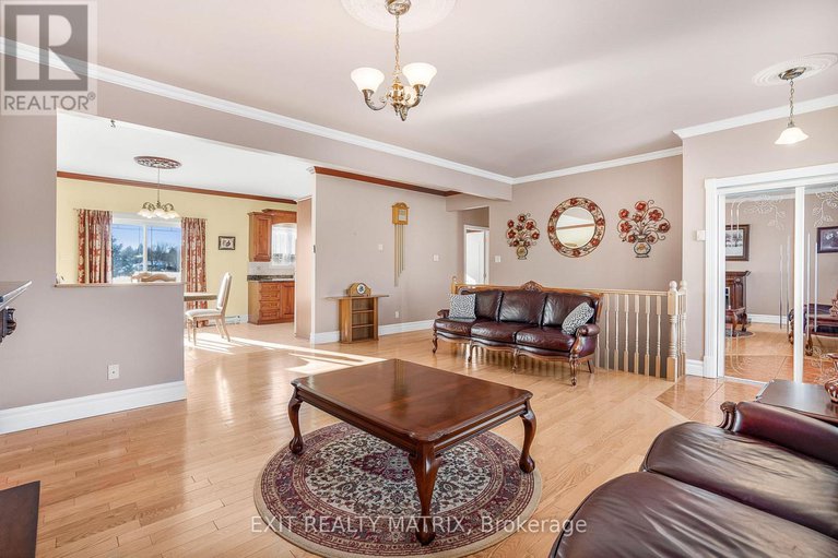 27814681/1854-principale-street/east-hawkesbury/ontario/K0B1A0_9