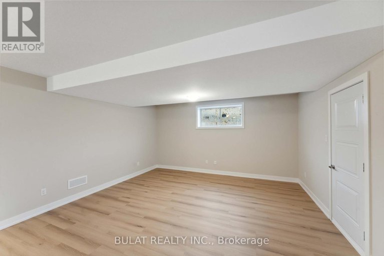 28281771/1357-kitchener-avenue/ellwood/ottawa/ontario/K1V6W1_27