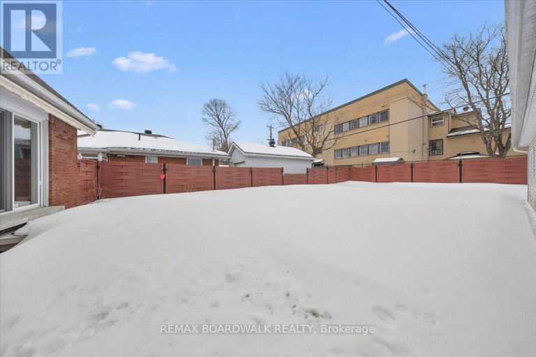 29391601/1446-woodward-avenue/carlington/ottawa/ontario/K1Z7W3_40