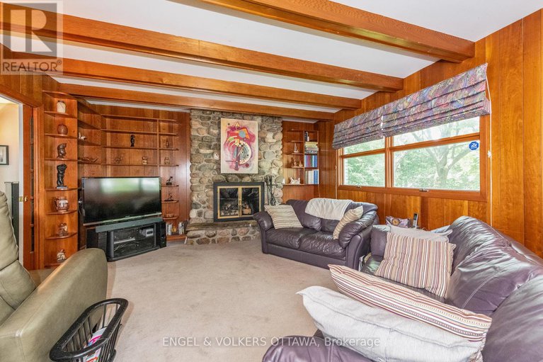 28818666/899-dresden-crescent/whitehaven/ottawa/ontario/K2B5H8_9