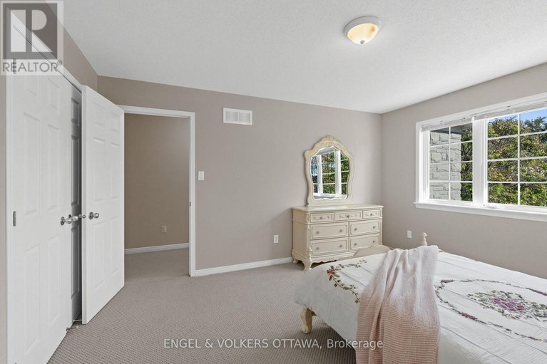 28956101/788-kilbirnie-drive/stonebridge/ottawa/ontario/K2J0M4_43