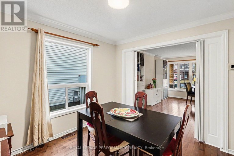 29610973/897-paradise-crescent/fallingbrookgardenway-south/ottawa/ontario/K4A3S5_10