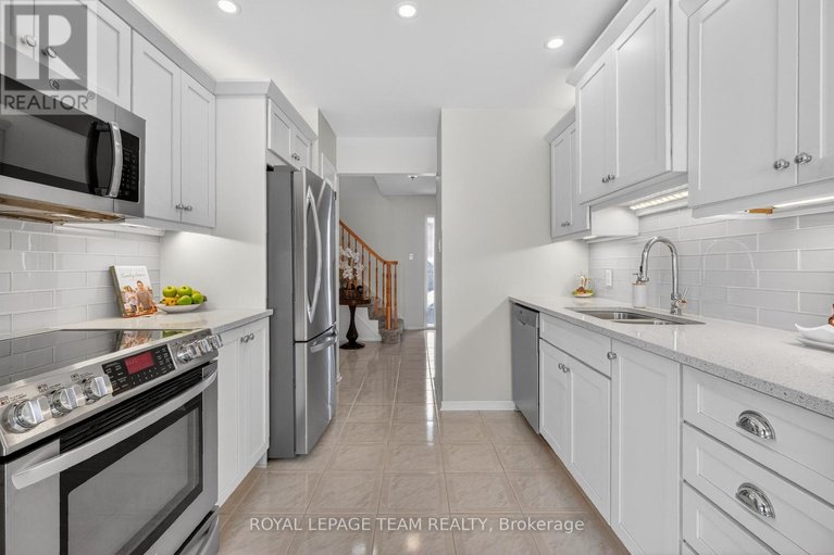 29501810/318-liard-street/stittsville-south/ottawa/ontario/K2S1J8_15