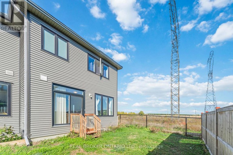 29037863/675-taliesin-crescent/remainder-of-stittsville-area/ottawa/ontario/K2S2W5_49