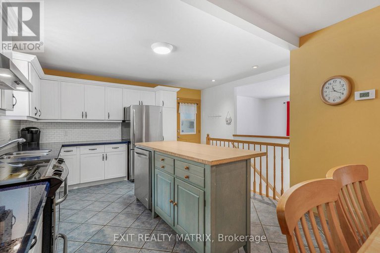 29164784/1261-golf-road/east-hawkesbury-twp/east-hawkesbury/ontario/K6A2R2_11