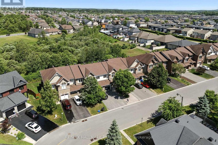28521802/2253-marble-crescent/town-of-rockland/clarence-rockland/ontario/K4K0G9_3