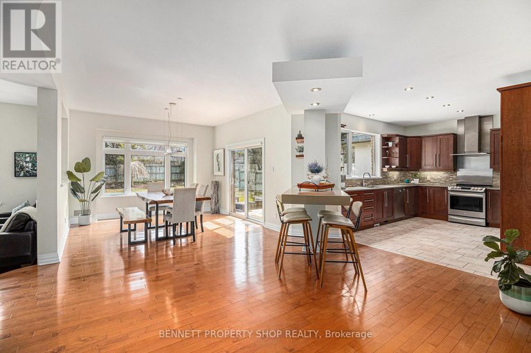28239402/1934-lenester-avenue/mckellar-heightsglabar-park/ottawa/ontario/K2A1J9_11