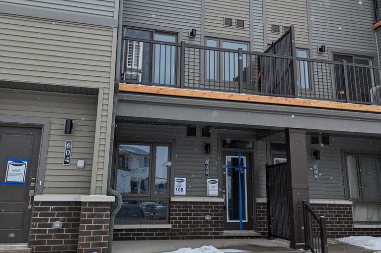 29256005/606-lillian-freiman-private/half-moon-bay/ottawa/ontario/K2J6Z8_3