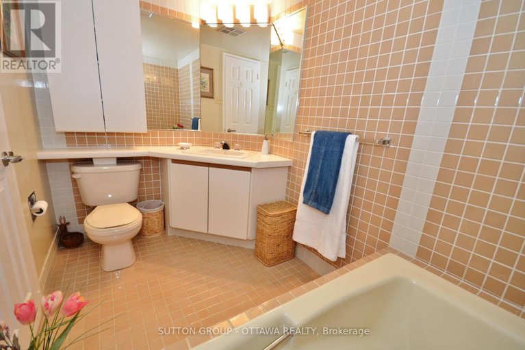 28975182/unit-62-261-botanica-private/civic-hospital/ottawa/ontario/K1Y4P9_18